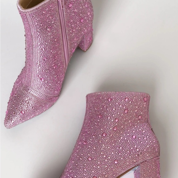 Blue by Betsey Johnson Cady Lt. Pnk Rhinestone Embellished Dress Bootie, 9M - Picture 2 of 10